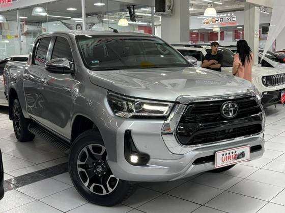 TOYOTA HILUX 2.8 D-4D TURBO DIESEL CD SRX LIMITED 4X4 AUTOMÁTICO TOYOTA HILUX 2.8 D-4D TURBO DIESEL CD SRX LIMITED 4X4 AUTOMÁTICO